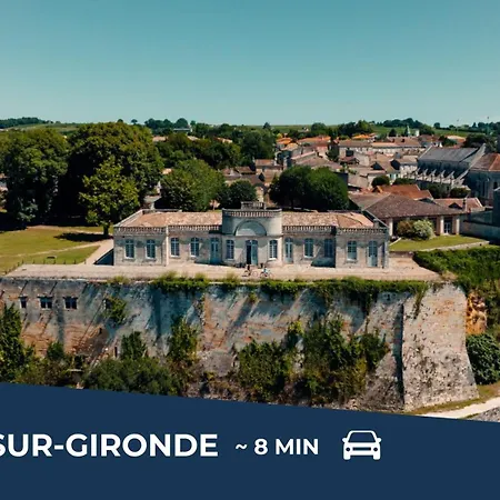 La Girondine - Piscine, Billard, Vigne Et Estuaire Villa Gauriac