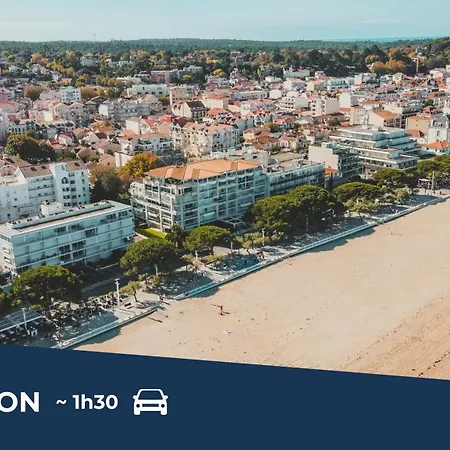 La Girondine - Piscine, Billard, Vigne Et Estuaire فيلة *